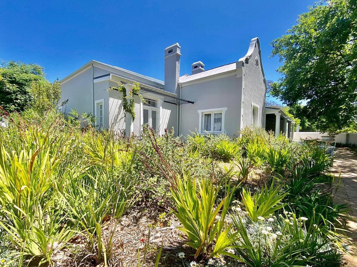 Banhoek Corner Guesthouse Stellenbosch Exterior foto